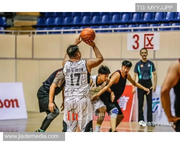南京篮球队的蜕变之路：从传统强队到城市联赛新生力量的探索与挑战